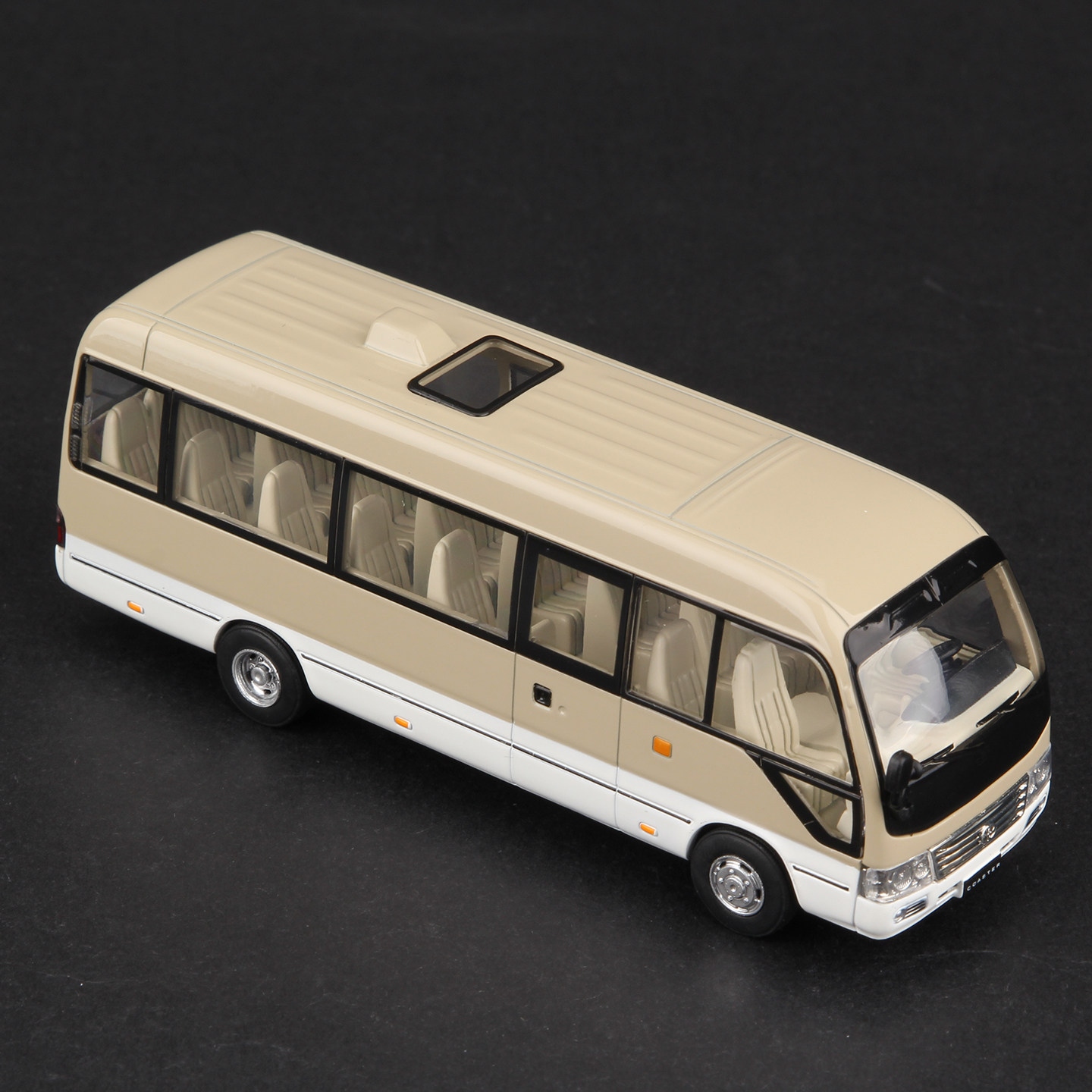 Toyota Coaster 1:64 Druckguss- – Die Cast Car 1 64 Bewertung und Preis